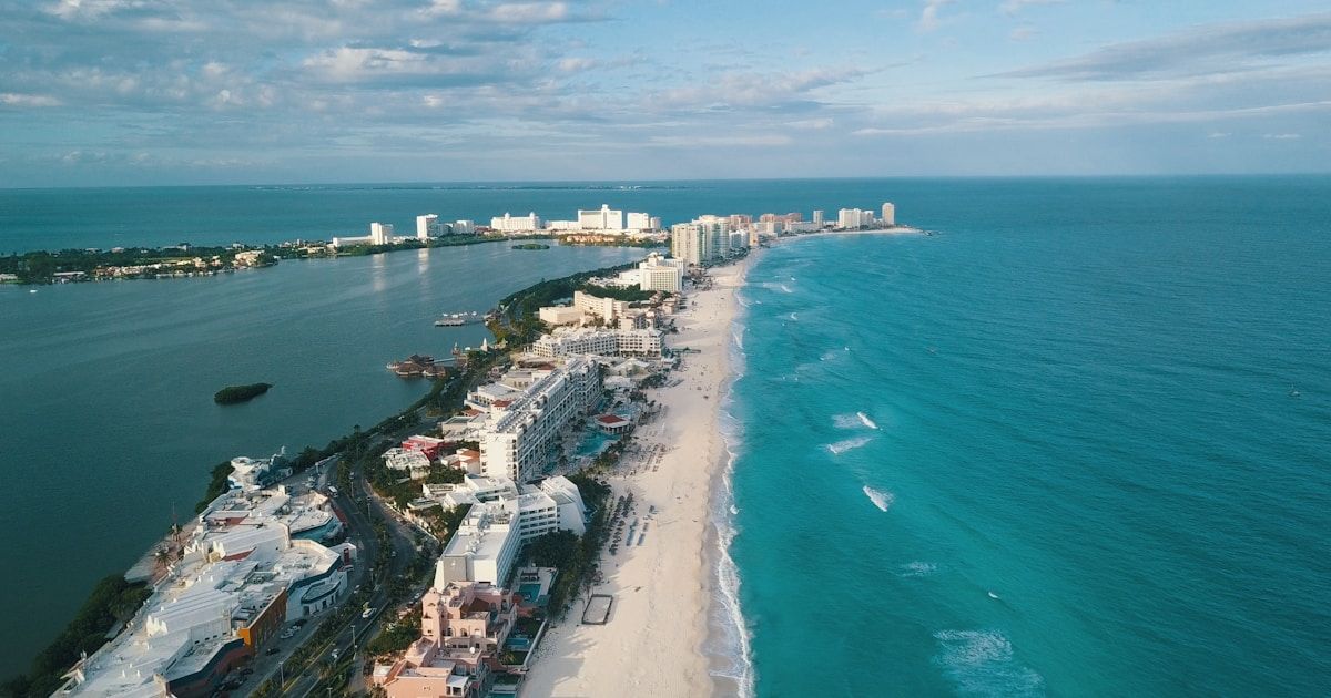 Pourquoi la Riviera Maya est le Meilleur Investissement Immobilier pour les Francophones en 2026