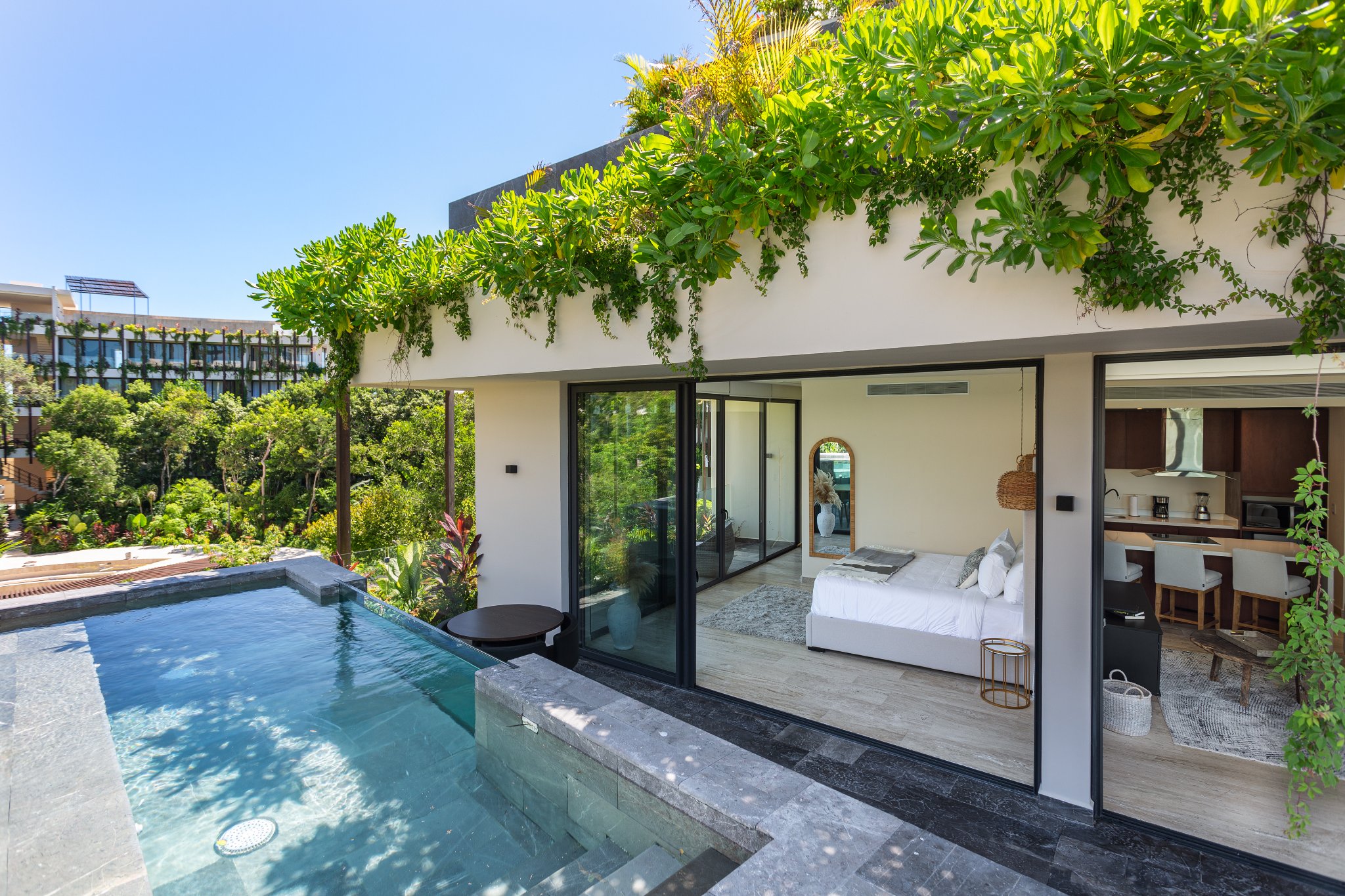 Departamento 1 recámara con alberca privada exclusivo en Tulum 1