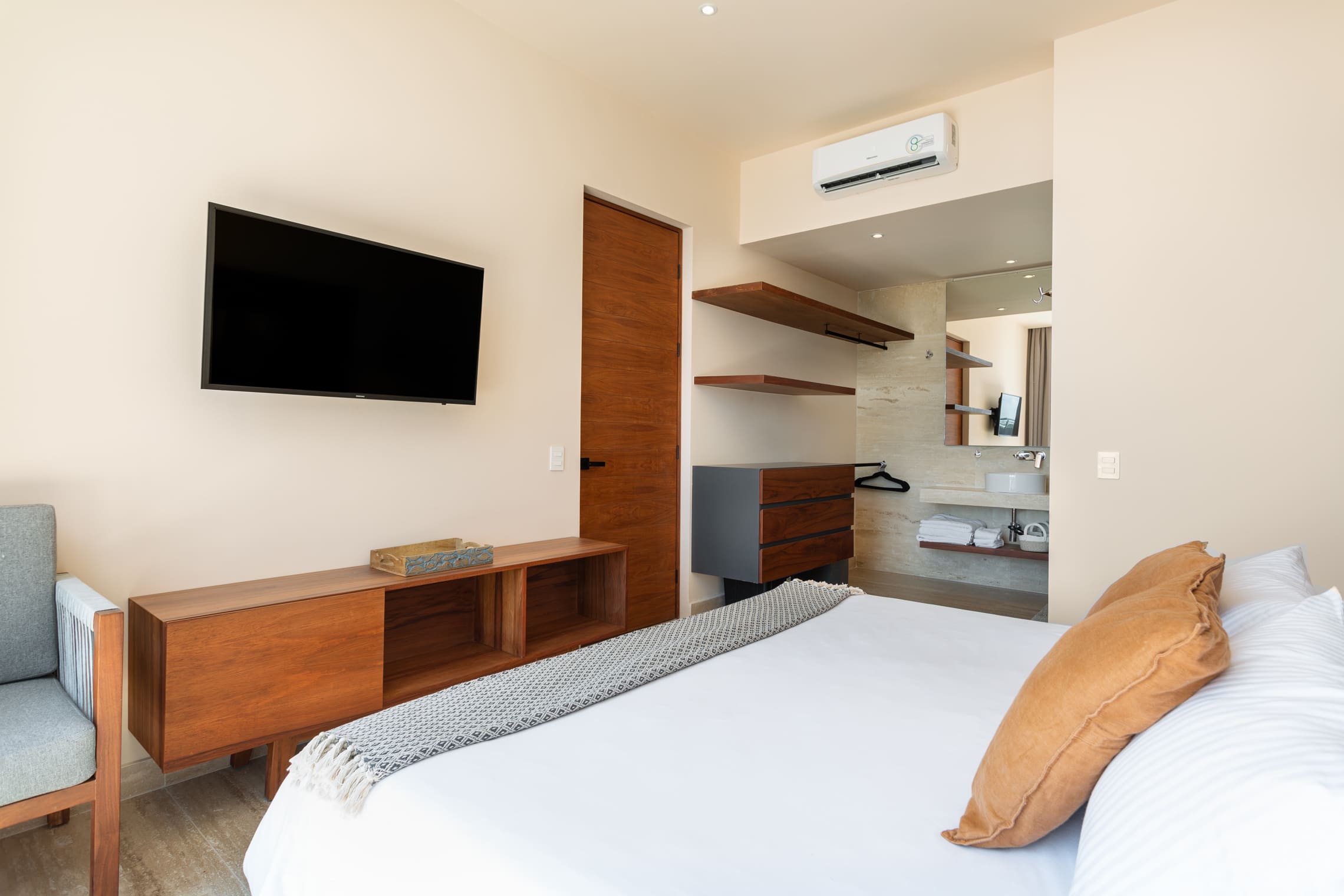 Ceren, 1-Bedroom Condo in Coco Beach Playa del Carmen with Ocean View 10