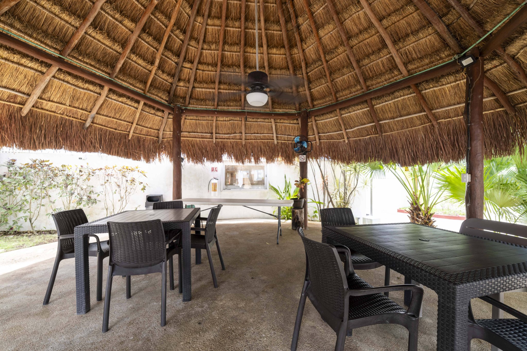 Casa 3 recámaras en La Joya con amplia terraza exterior 32