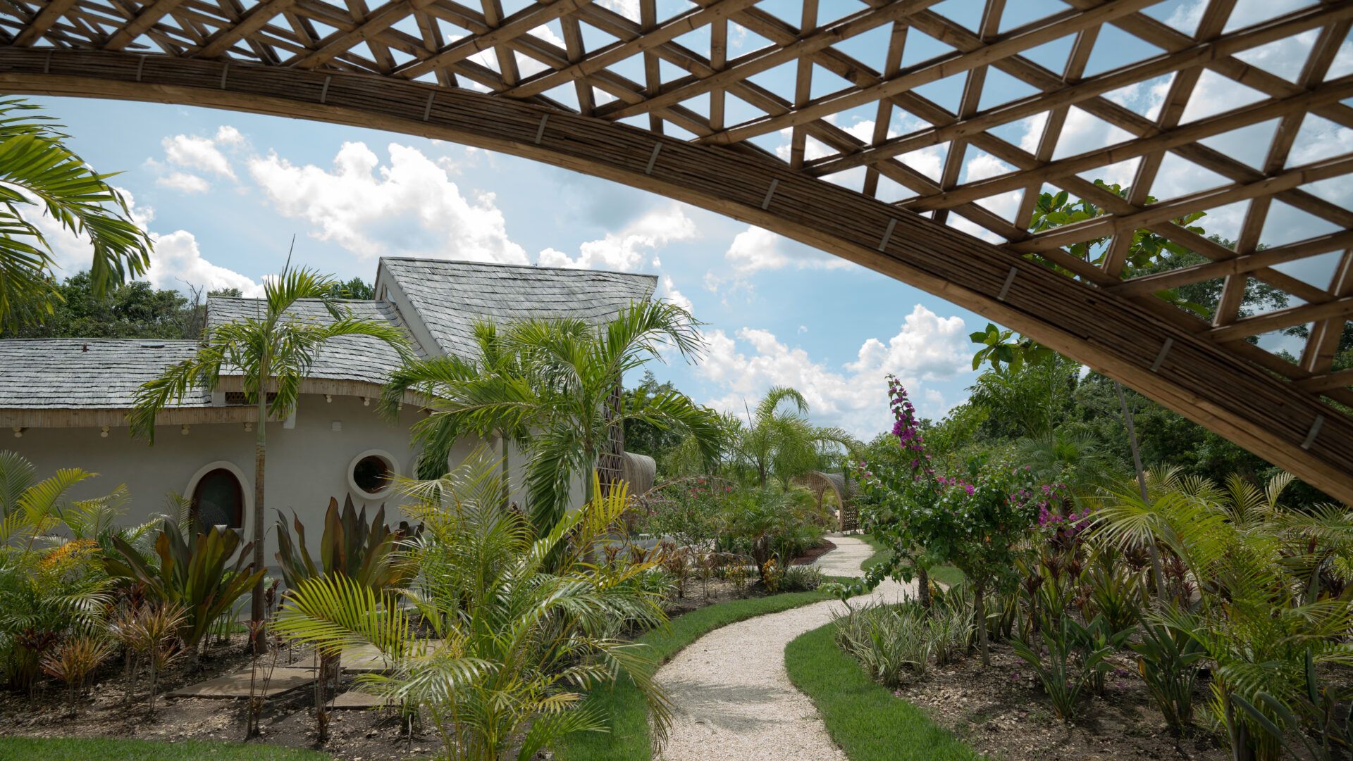 UXAN TULUM 16